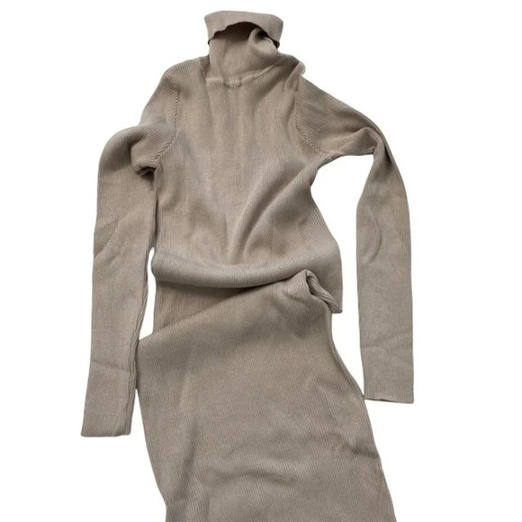 Stretch Turtleneck Slim Fit Dress Size M NWT - Picture 6 of 7